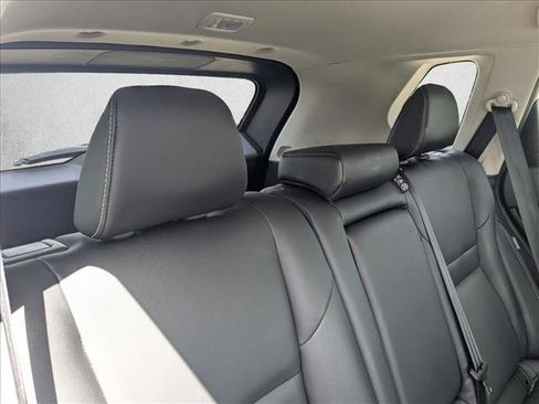 Used 2024 Nissan Rogue SL FWD image 17