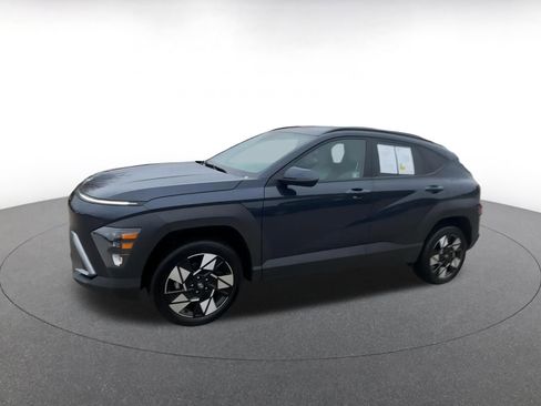 Used 2025 Hyundai Kona SEL image 8