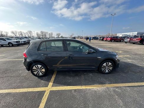 Used 2019 Volkswagen e-Golf SE w/ Driver Assistance Package image 2
