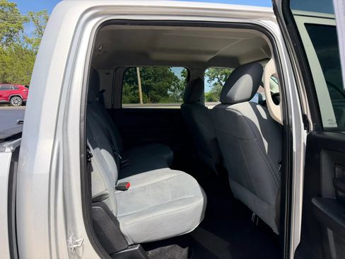 Used 2016 RAM 1500 Express AWD/4WD image 43