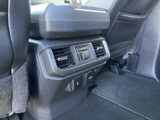 Used 2024 Ford F150 Lariat w/ Equipment Group 502A High AWD/4WD image 15