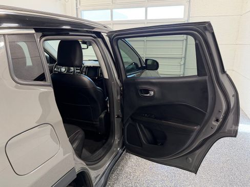 Used 2021 Jeep Compass Limited AWD/4WD image 25