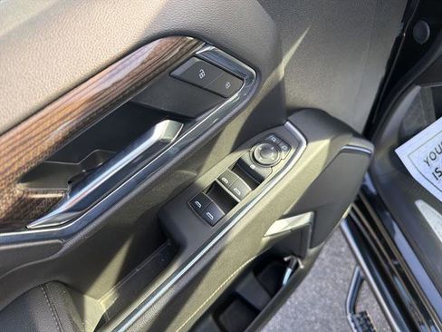 Used 2024 Chevrolet Silverado 1500 RST w/ Redline Edition AWD/4WD image 37