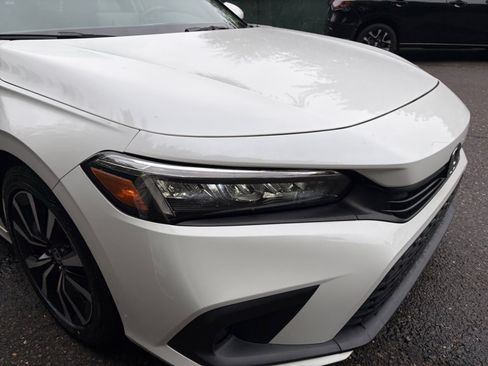 Used 2024 Honda Civic EX image 24