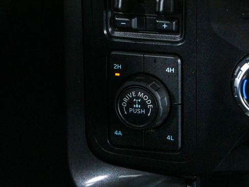 Used 2023 Ford F150 4x4 SuperCrew image 23