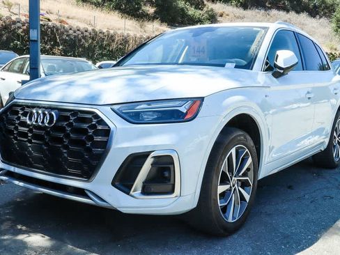 Used 2023 Audi Q5 2.0T Premium w/ Convenience Package AWD/4WD image 1
