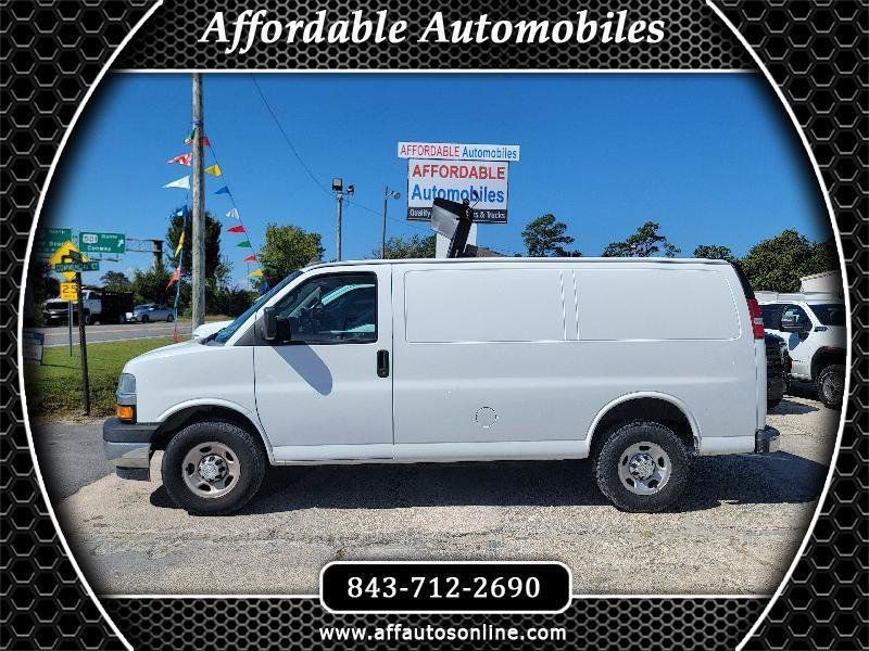 Used 2018 Chevrolet Express 2500 w/ Driver Convenience Package RWD image 1