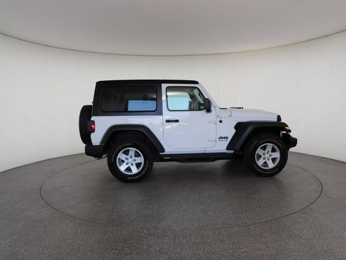 Used 2022 Jeep Wrangler Sport image 22