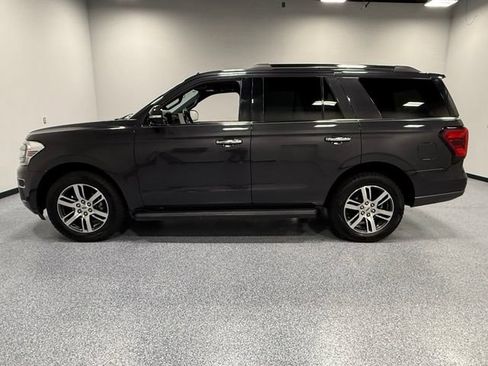 Used 2024 Ford Expedition Limited AWD/4WD image 5