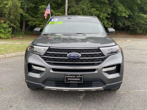 Used 2021 Ford Explorer XLT w/ Equipment Group 202A AWD/4WD image 7