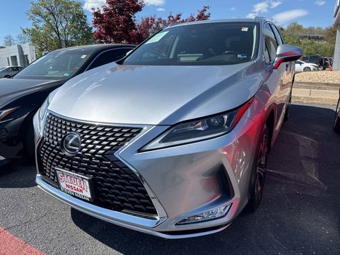 Used 2022 Lexus RX 350L Premium w/ Premium Package AWD/4WD image 2