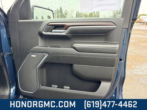 Used 2022 GMC Sierra 1500 SLT w/ SLT Convenience Package image 25