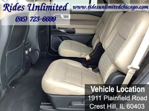 Used 2020 Ford Explorer XLT image 30