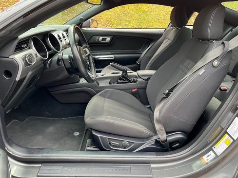 Used 2019 Ford Mustang GT image 8