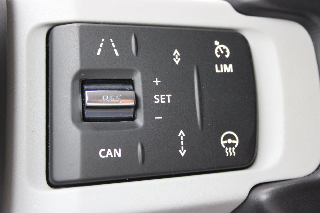 Used 2023 Land Rover Defender 130 First Edition AWD/4WD image 13