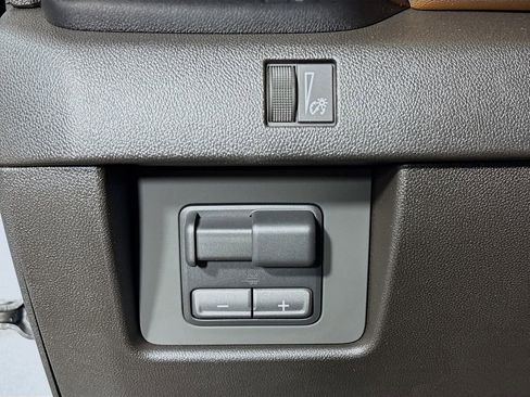 New 2026 GMC Canyon AT4 image 10