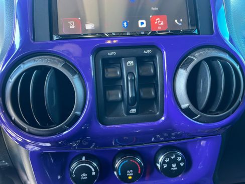 Used 2017 Jeep Wrangler Unlimited Sport w/ Quick Order Package 24S image 28