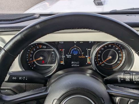 Used 2021 Jeep Wrangler Unlimited Islander image 32