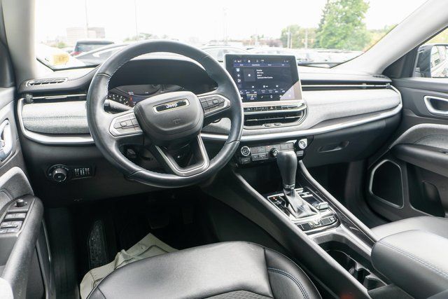 Used 2022 Jeep Compass Latitude w/ Convenience Group AWD/4WD image 13