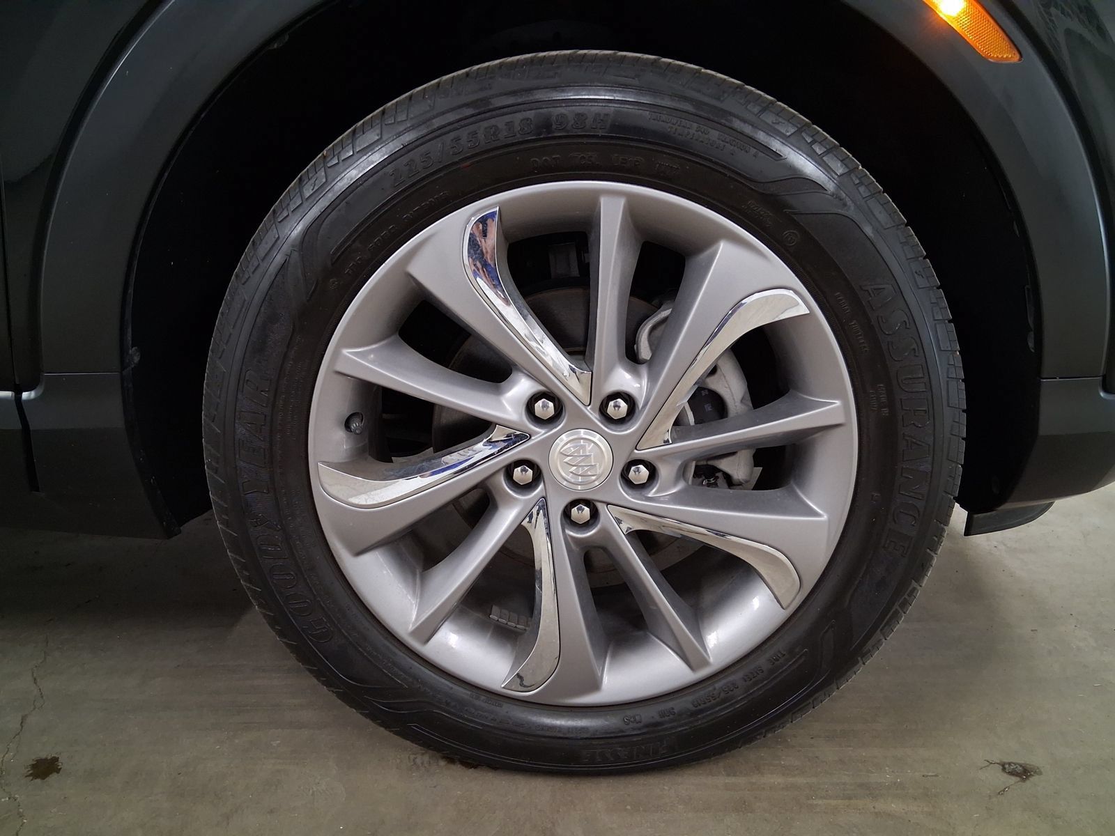 Used 2023 Buick Encore GX Essence w/ Experience Buick Package FWD image 26