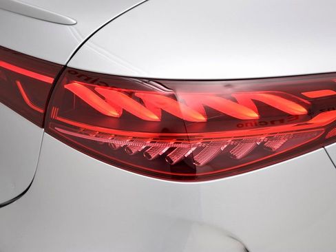 Used 2022 Mercedes-Benz EQS 450+ Sedan image 13