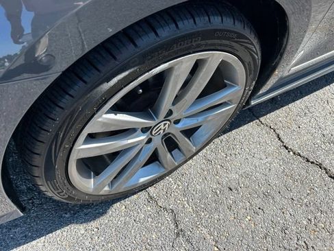 Used 2017 Volkswagen Passat 1.8T R-Line FWD image 17