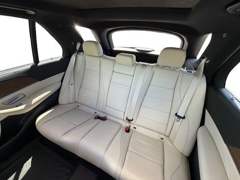 Used 2021 Mercedes-Benz GLE 350 4MATIC image 26