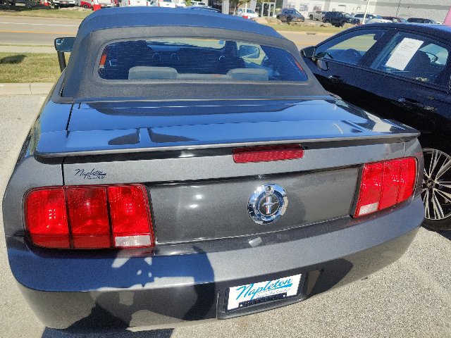 Used 2008 Ford Mustang Premium RWD image 12