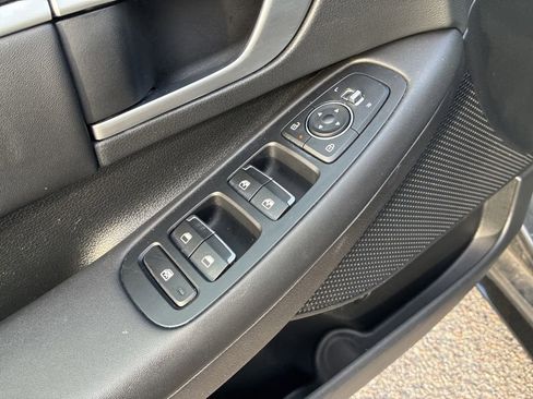 Used 2024 Hyundai Sonata SEL FWD image 10