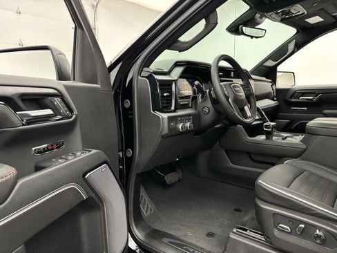 New 2026 GMC Sierra 1500 AT4X AWD/4WD image 18