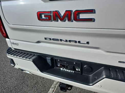 Certified 2024 GMC Sierra 1500 Denali w/ Denali Reserve Package image 4