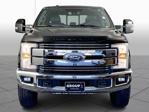 Used 2017 Ford F250 Lariat w/ Lariat Ultimate Package image 4