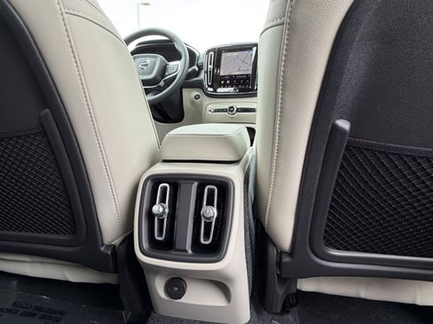 New 2026 Volvo XC40 B4 Plus w/ Protection Package Premier image 11