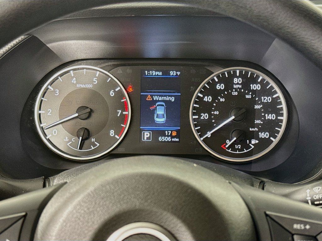 Used 2025 Nissan Sentra S FWD image 13