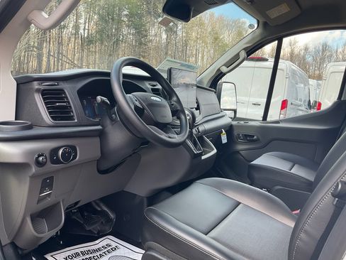 New 2026 Ford Transit 250 Low Roof RWD image 13
