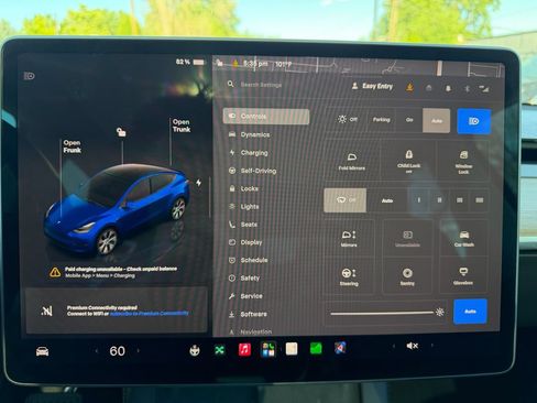 Used 2022 Tesla Model Y Long Range AWD/4WD image 42