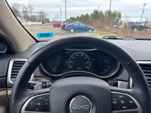 Used 2014 Jeep Grand Cherokee Limited image 11