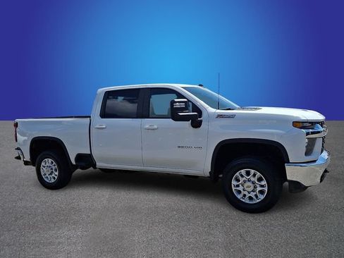 Used 2023 Chevrolet Silverado 2500 LT AWD/4WD image 4