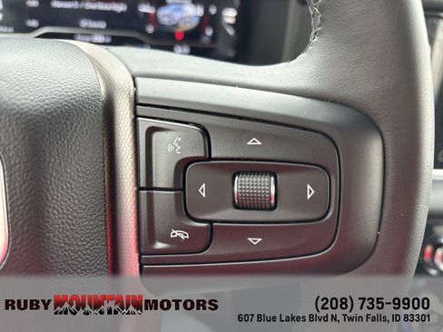 Used 2024 GMC Yukon Denali AWD/4WD image 14