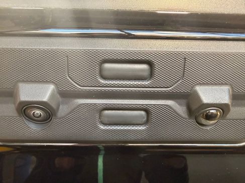 Used 2025 GMC Sierra 1500 Denali Ultimate image 7