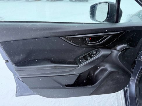 Used 2017 Subaru Impreza 2.0i image 9