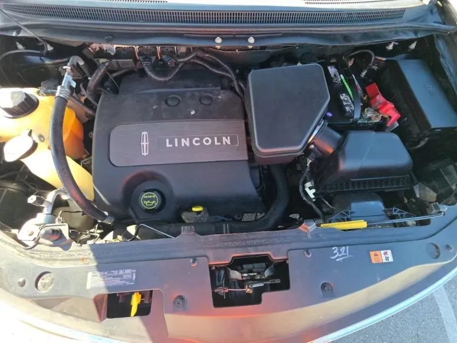 Used 2015 Lincoln MKX AWD w/ Equipment Group 102A image 13