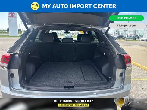 Used 2025 Volkswagen Atlas Cross Sport SEL AWD/4WD image 28