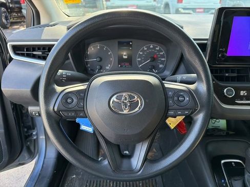 Used 2023 Toyota Corolla LE image 19