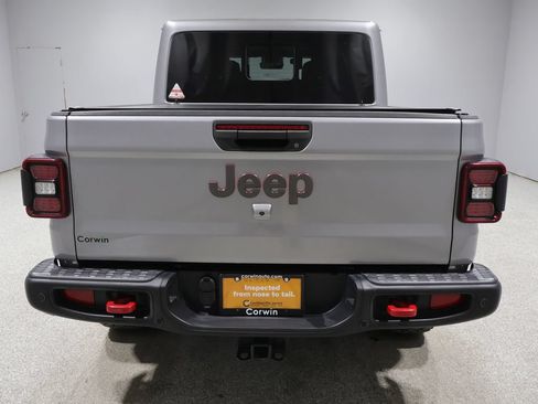 Certified 2020 Jeep Gladiator Rubicon AWD/4WD image 4