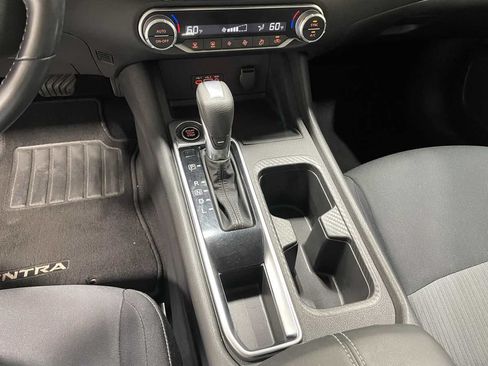 Used 2020 Nissan Sentra SV FWD image 13