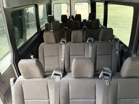 Used 2025 Mercedes-Benz Sprinter 2500 image 11