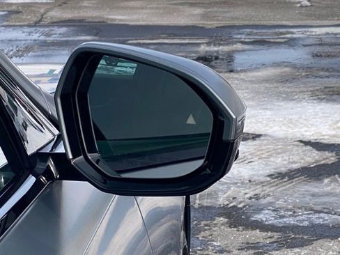 Used 2023 BMW 760i xDrive 760i xDrive image 16