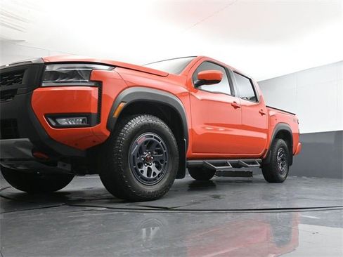 Used 2025 Nissan Frontier PRO-4X image 31