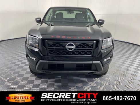 Used 2022 Nissan Frontier S w/ Technology Package AWD/4WD image 2